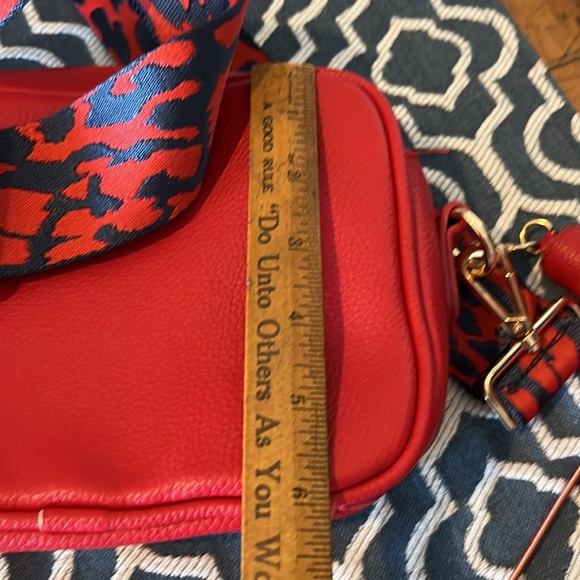 Ahdorned Tassel Bag with Zip Top and Strap - Picture 8 of 9